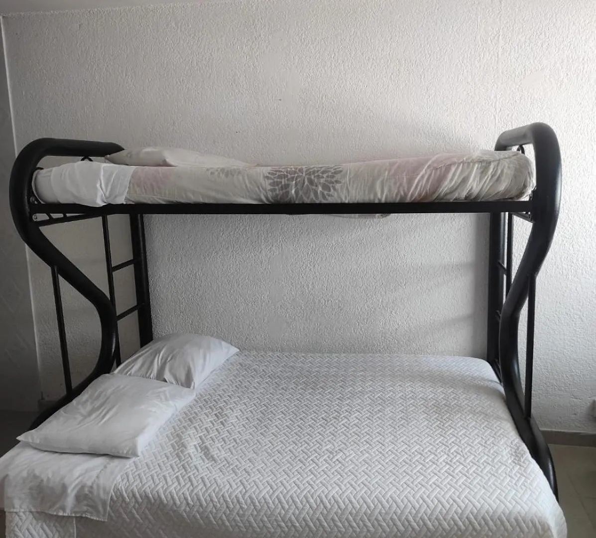 Apartaestudio Calle 100 Богота 0*,  Колумбия